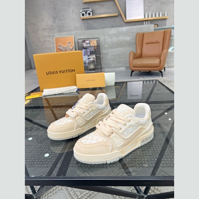 l**is V*t*n sneakers